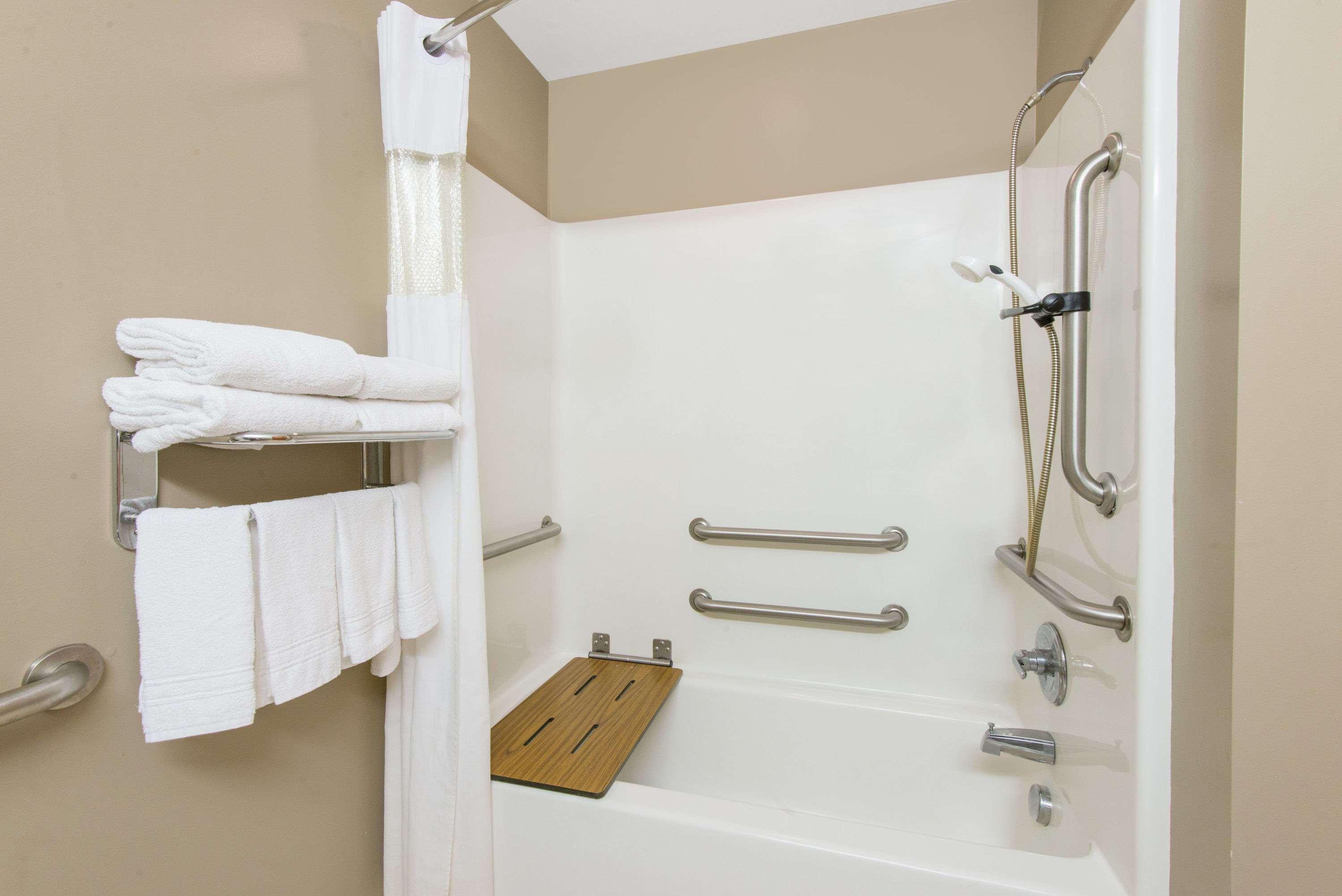 Microtel Inn & Suites By Wyndham Hazelton/Bruceton Mills Exteriér fotografie