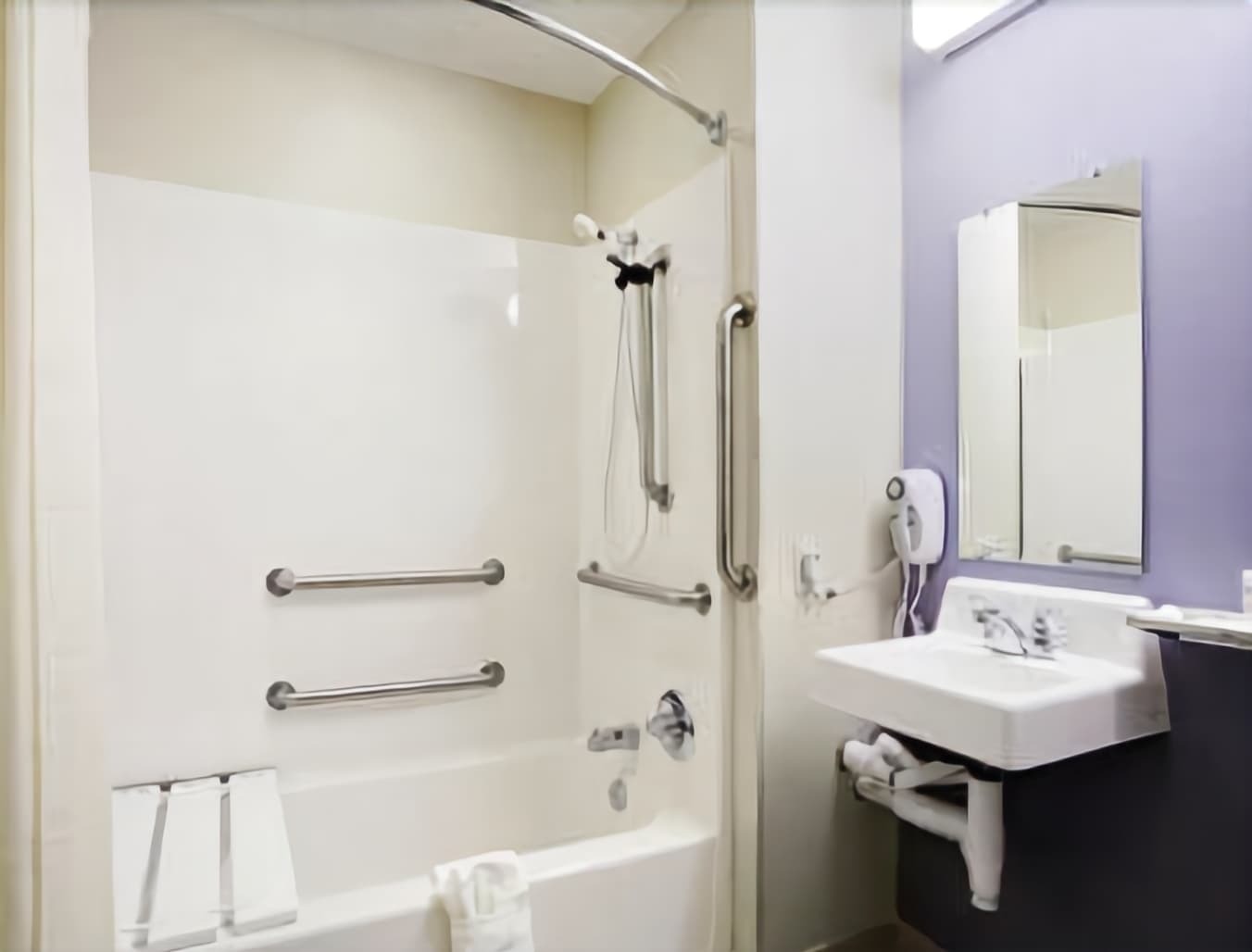 Microtel Inn & Suites By Wyndham Hazelton/Bruceton Mills Pokoj fotografie